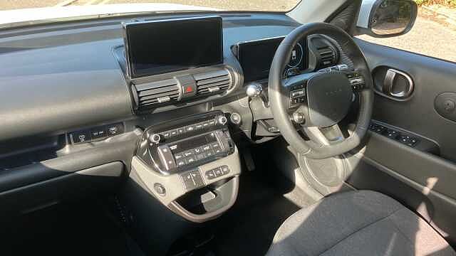 Hyundai INSTER 85kW 02 49kWh 5dr Auto Electric Hatchback