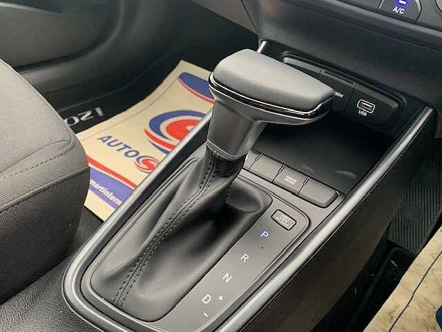 Hyundai i20 1.0 T-GDi (100ps) Advance DCT