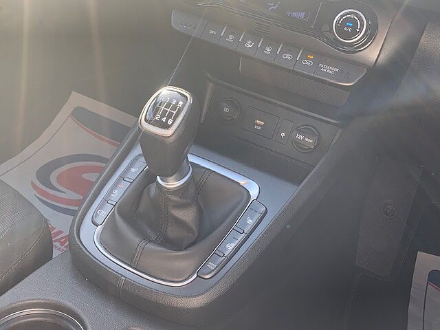 Hyundai KONA 1.0 TGDi 48V MHEV Premium 5dr