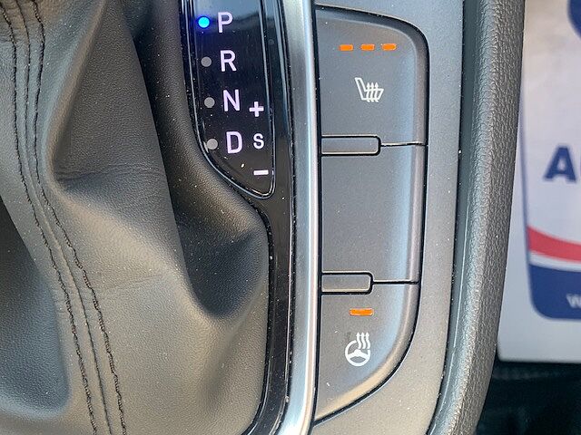 Hyundai KONA 1.6 GDi Hybrid Premium 5dr DCT Blue