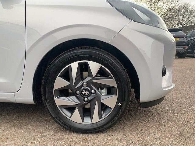 Hyundai i10 1.0 [63] Advance 5dr Auto [Nav]