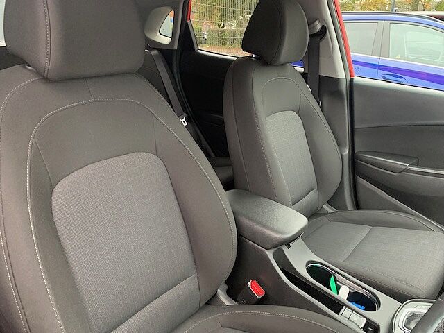 Hyundai KONA 1.6 GDi Hybrid Premium 5dr DCT Red