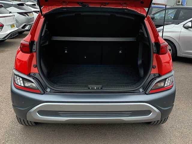 Hyundai KONA 1.6 GDi Hybrid Premium 5dr DCT Red
