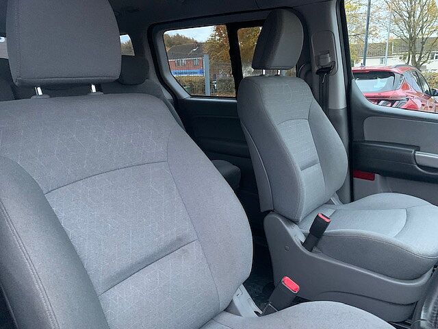 Hyundai I800 2.5 CRDi SE Nav 5dr Black