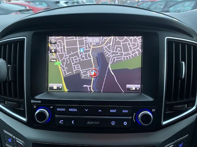 Hyundai I800 2.5 CRDi SE Nav 5dr Black