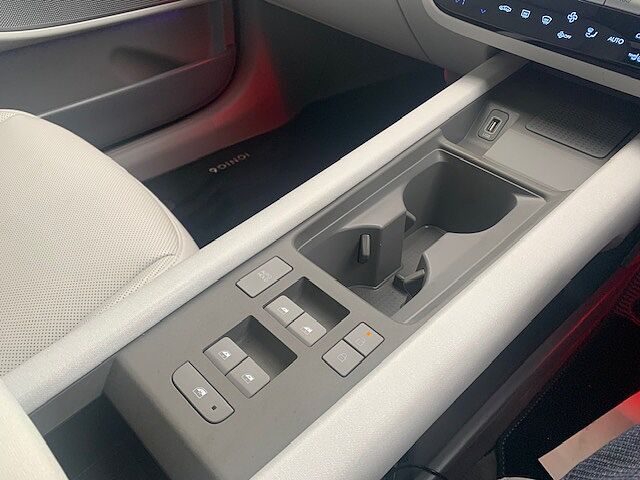 Hyundai IONIQ 6 168kW Ultimate 77kWh 4dr Auto