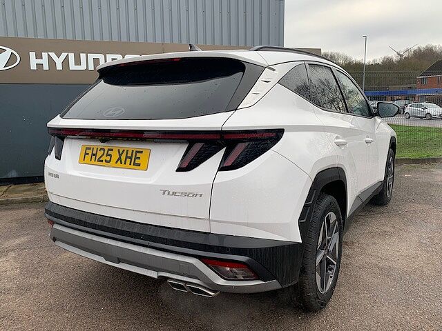 Hyundai TUCSON 1.6T Premium 5dr