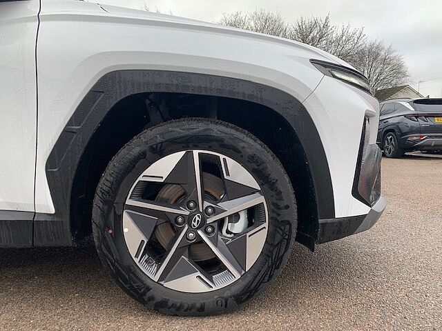 Hyundai TUCSON 1.6T Premium 5dr