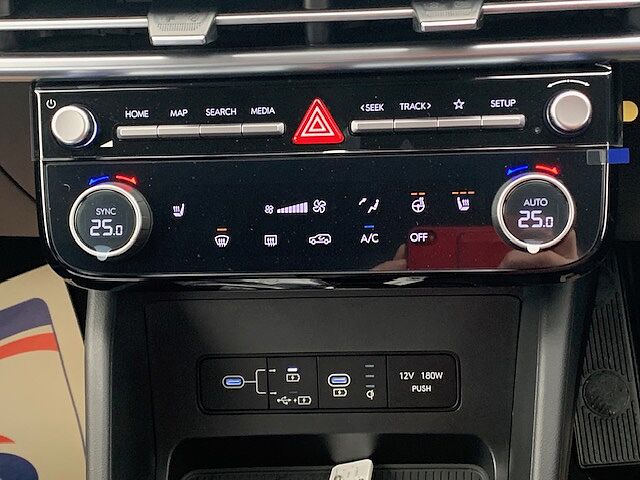 Hyundai TUCSON 1.6T Premium 5dr