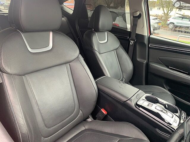 Hyundai TUCSON 1.6 TGDi Hybrid 230 Ultimate 5dr 2WD Auto Red