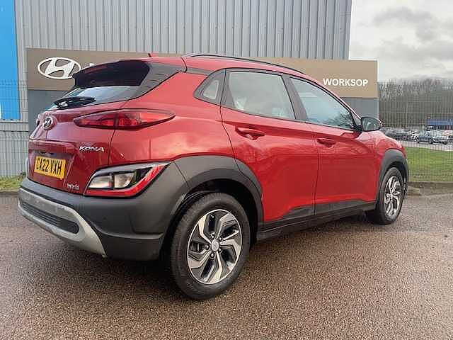 Hyundai KONA 1.6 GDi Hybrid SE Connect 5dr DCT Red
