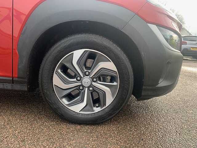 Hyundai KONA 1.6 GDi Hybrid SE Connect 5dr DCT Red