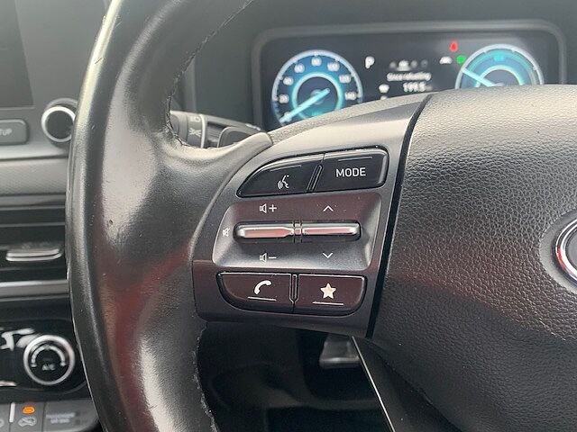 Hyundai KONA 1.6 GDi Hybrid SE Connect 5dr DCT Red