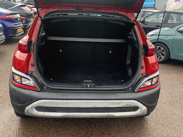 Hyundai KONA 1.6 GDi Hybrid SE Connect 5dr DCT Red