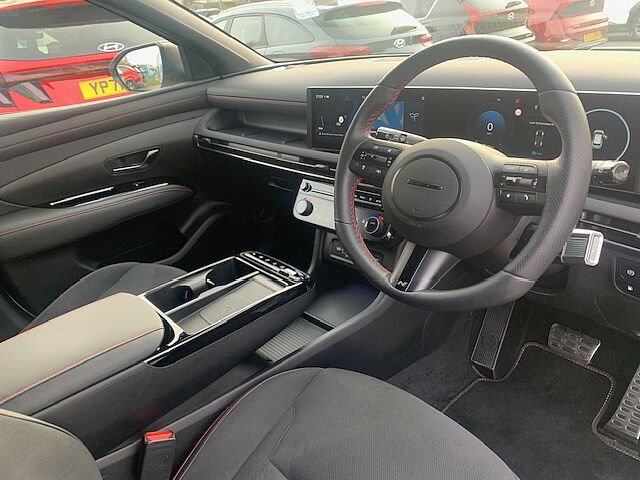 Hyundai TUCSON 1.6T Plug-in Hybrid N Line 5dr Auto White