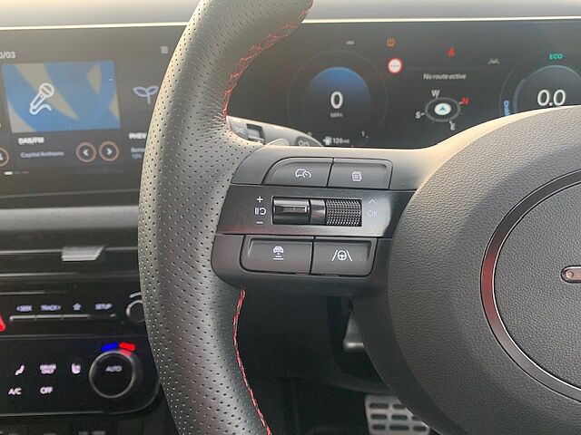 Hyundai TUCSON 1.6T Plug-in Hybrid N Line 5dr Auto White