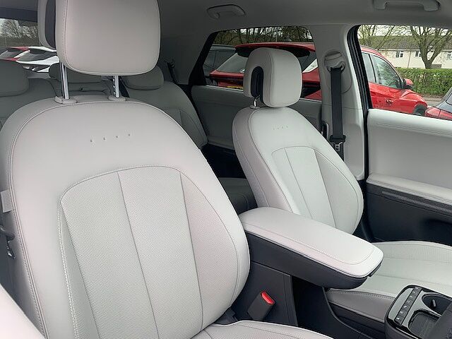 Hyundai IONIQ 5 239kW Ultimate 84 kWh 5dr AWD Auto Blue