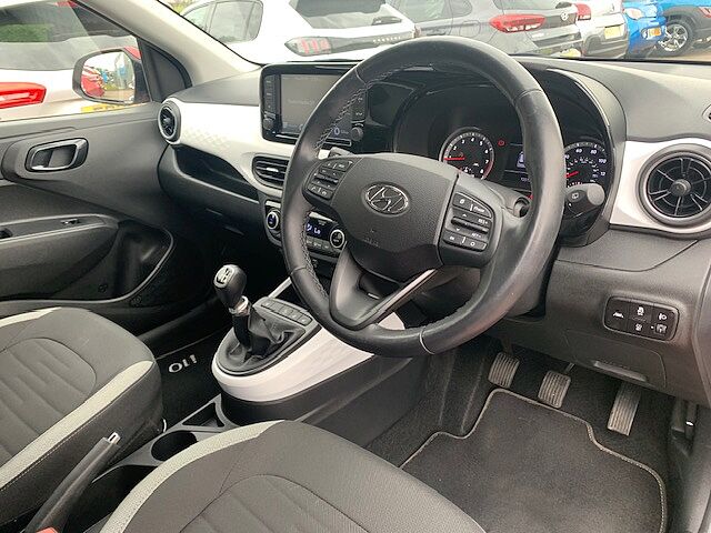 Hyundai I10 1.0 MPi Premium 5dr Red