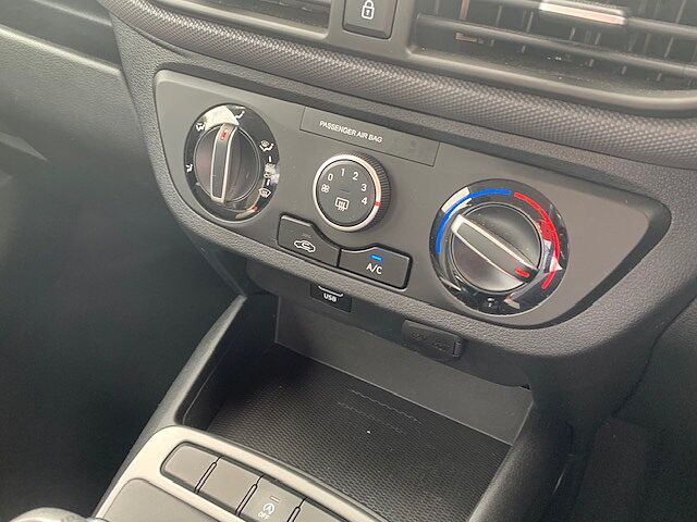 Hyundai i10 1.0 MPi SE Connect 5dr Auto