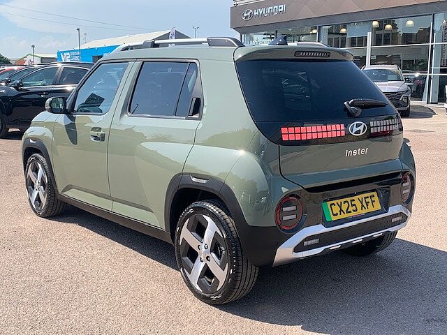 Hyundai INSTER 02 Green