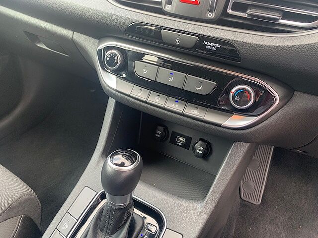 Hyundai I30 1.0T GDi SE Connect 5dr DCT Red