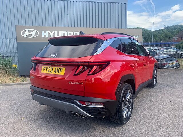 Hyundai TUCSON 1.6 TGDi 48V MHD Premium 5dr 2WD DCT Red