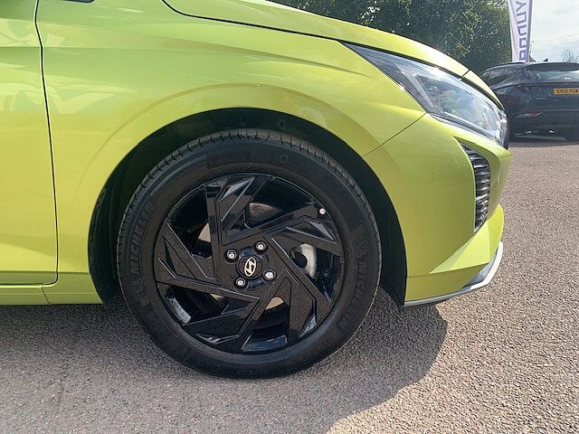 Hyundai I20 1.0T GDi 90 Black Line 5dr Green