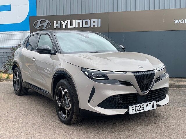 Alfa Romeo Junior 1.2 Turbo Ibrida 5dr Auto