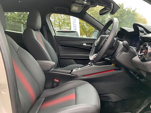 Alfa Romeo Junior 1.2 Turbo Ibrida 5dr Auto