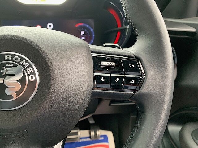 Alfa Romeo Junior 1.2 Turbo Ibrida 5dr Auto