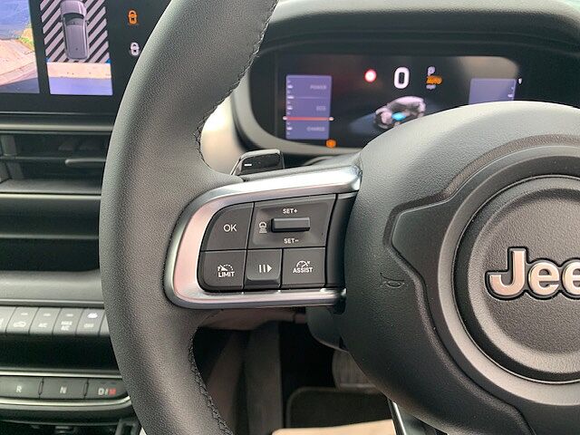 Jeep Avenger 1.2 E-AWD e-Hybrid Upland 5dr DCT