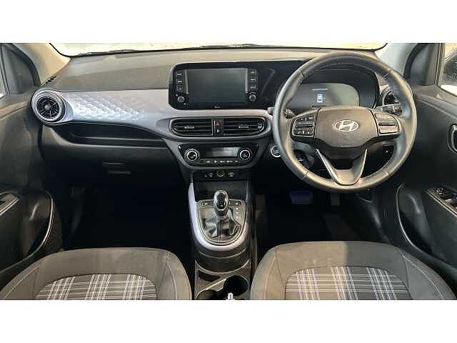 Hyundai i10 1.0 MPi Premium 5dr Auto