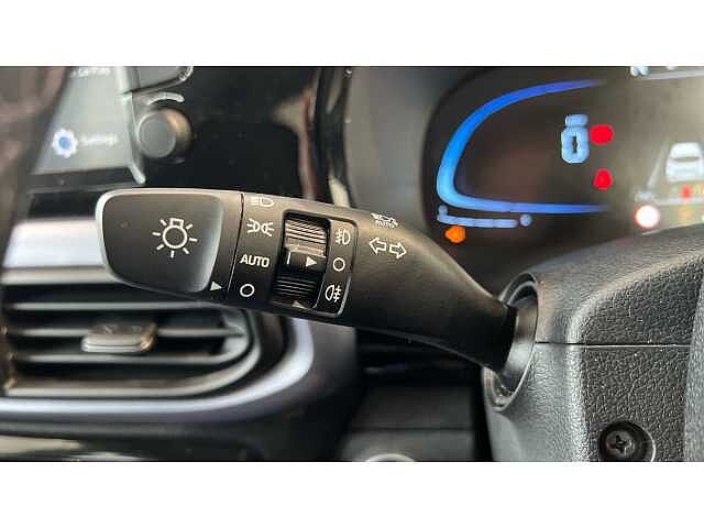 Hyundai i10 1.0 MPi Premium 5dr Auto