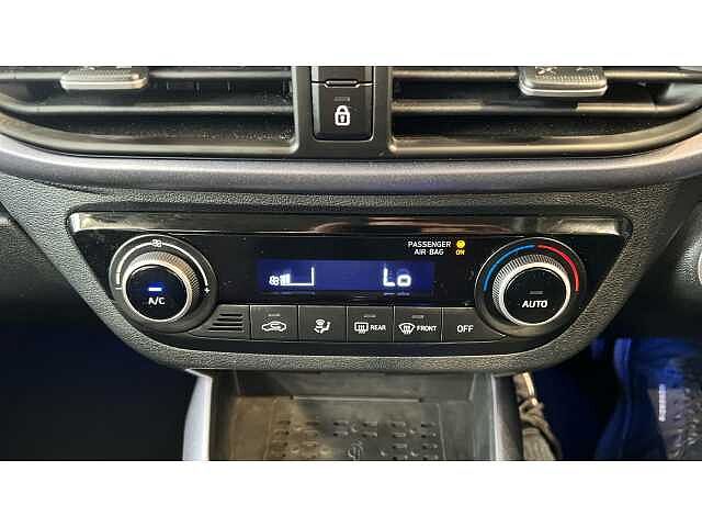 Hyundai i10 1.0 MPi Premium 5dr Auto