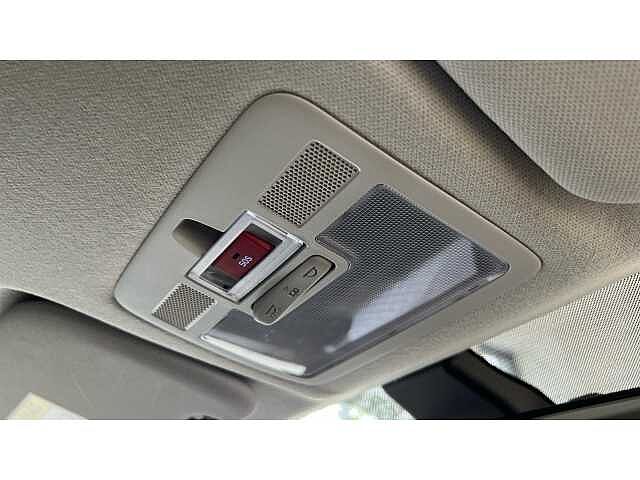 Hyundai i10 1.0 MPi Premium 5dr Auto