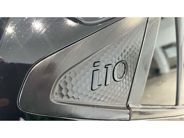 Hyundai i10 1.0 MPi Premium 5dr Auto