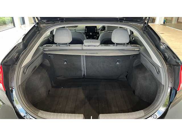 Hyundai Ioniq 1.6 GDi Hybrid Premium SE 5dr DCT