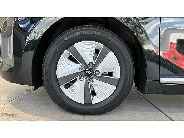 Hyundai Ioniq 1.6 GDi Hybrid Premium SE 5dr DCT