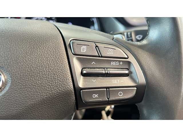 Hyundai Ioniq 1.6 GDi Hybrid Premium SE 5dr DCT