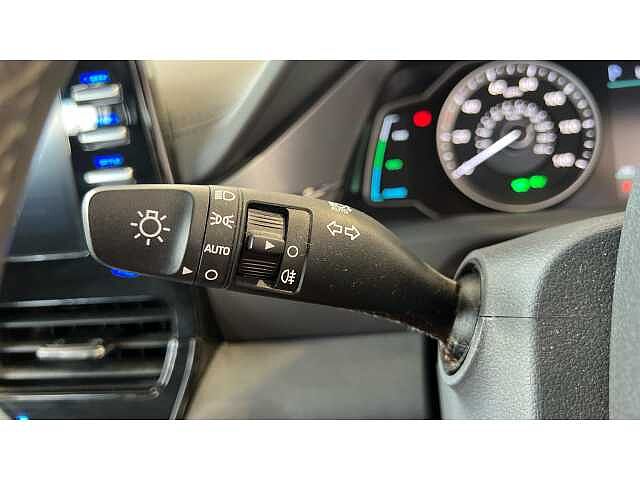 Hyundai Ioniq 1.6 GDi Hybrid Premium SE 5dr DCT
