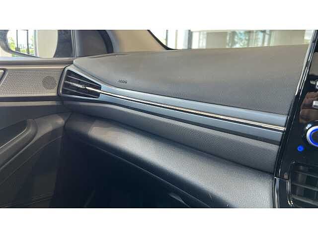 Hyundai Ioniq 1.6 GDi Hybrid Premium SE 5dr DCT