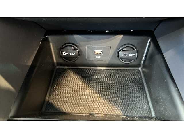 Hyundai Ioniq 1.6 GDi Hybrid Premium SE 5dr DCT