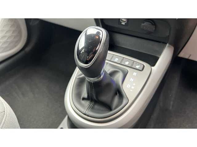 Hyundai i10 I10 1.0 MPi Premium 5dr Auto