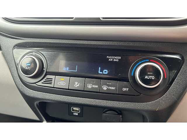 Hyundai i10 I10 1.0 MPi Premium 5dr Auto