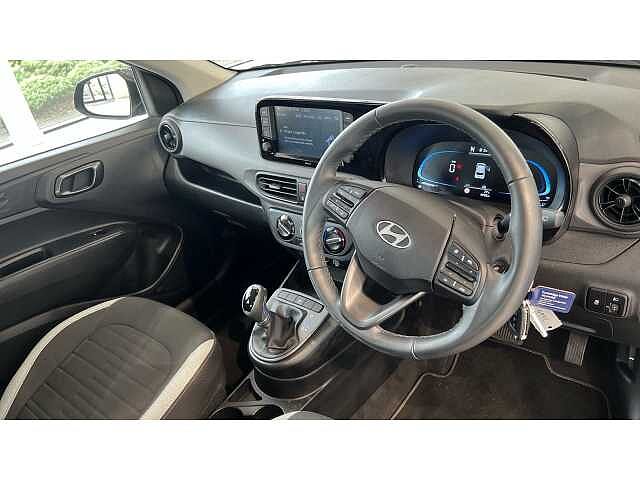 Hyundai i10 1.2 Advance 5dr Auto