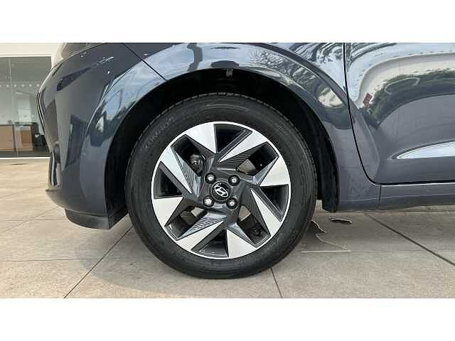 Hyundai i10 1.2 Advance 5dr Auto