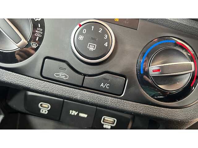 Hyundai i10 1.2 Advance 5dr Auto