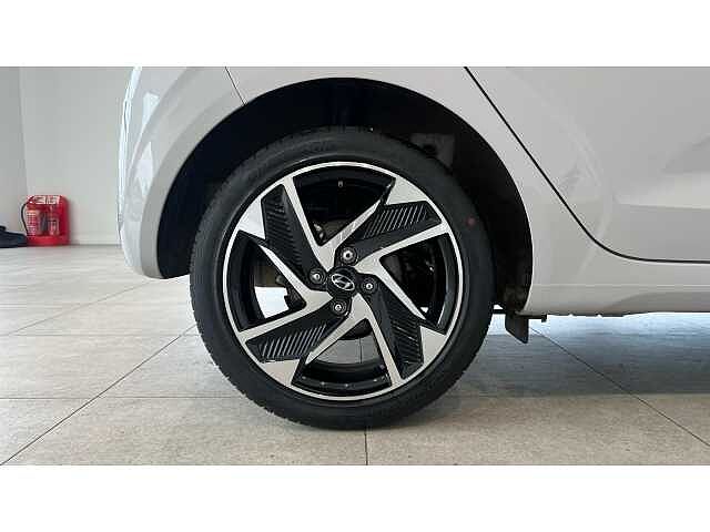 Hyundai i10 1.0 [58] Premium 5dr Auto [Nav]