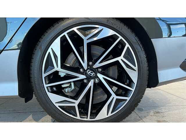 Hyundai IONIQ 6 IONIQ 6 168kW Premium 77kWh 4dr Auto Green