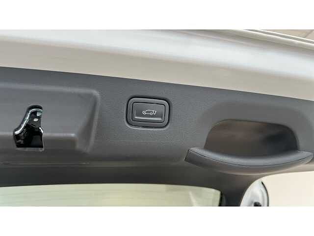 Hyundai KONA 160kW Ultimate 65kWh 5dr Auto WHITE